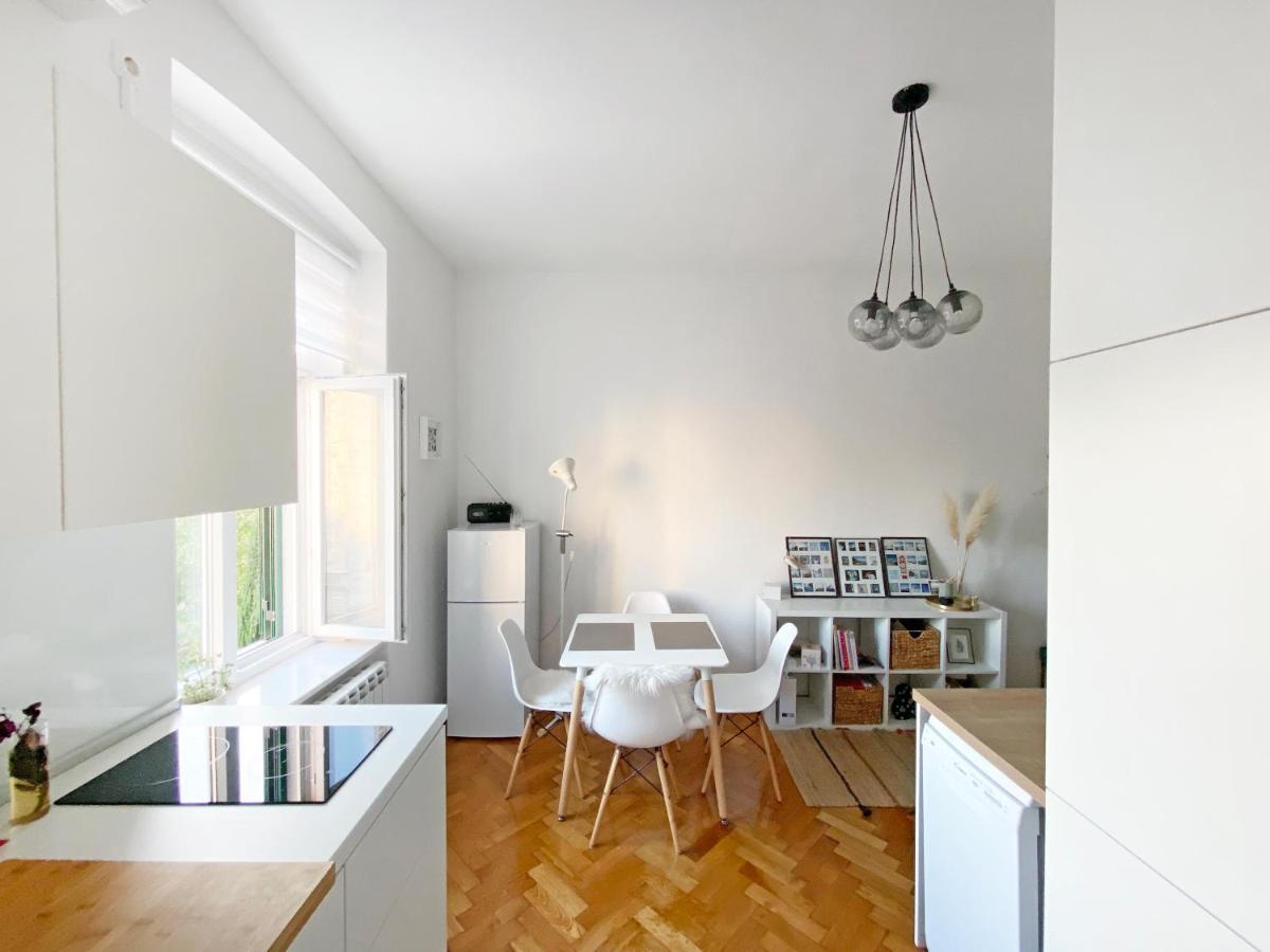 Bright Apartment 45M2 - Free Parking - Wifi リエカ エクステリア 写真