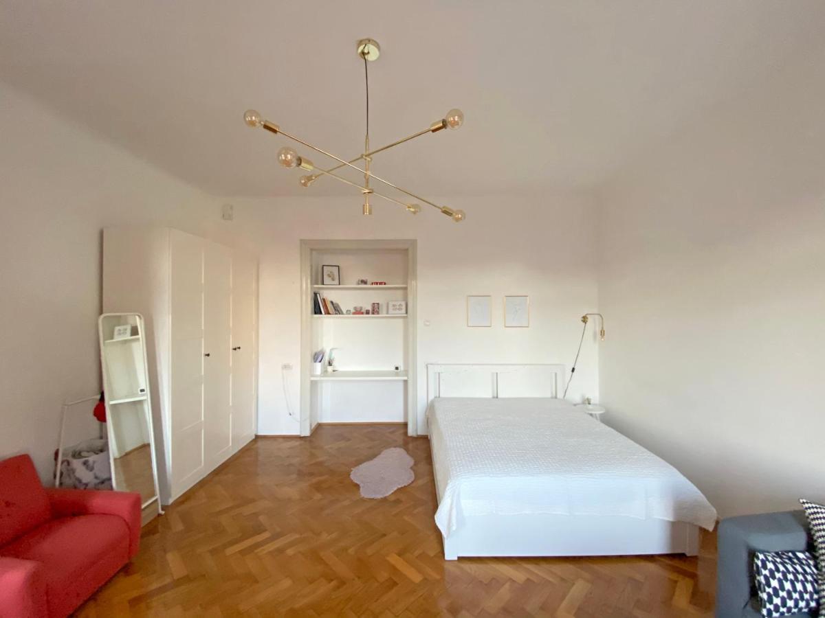 Bright Apartment 45M2 - Free Parking - Wifi リエカ エクステリア 写真