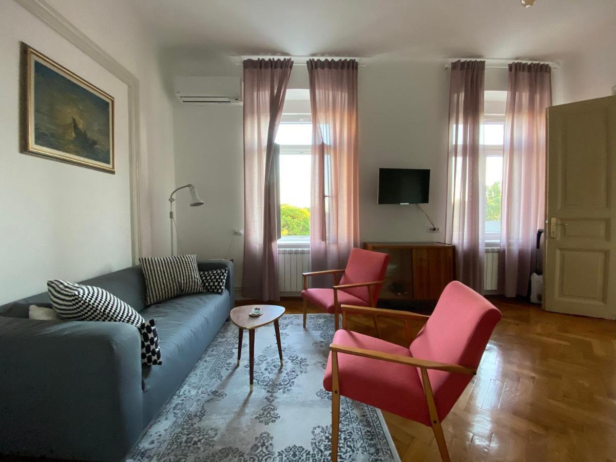 Bright Apartment 45M2 - Free Parking - Wifi リエカ エクステリア 写真