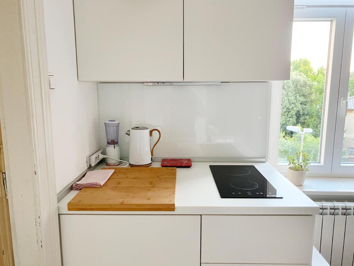 Bright Apartment 45M2 - Free Parking - Wifi リエカ エクステリア 写真