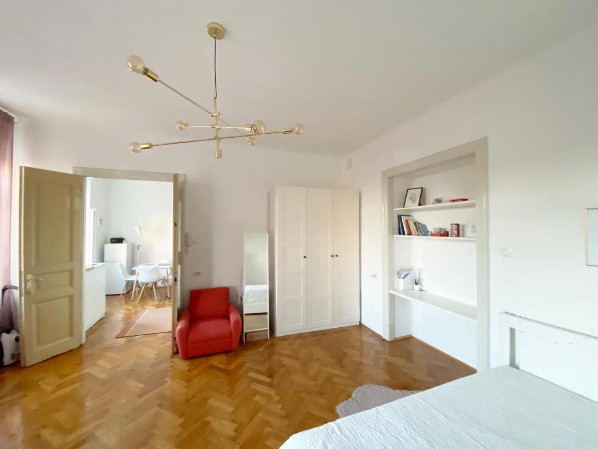 Bright Apartment 45M2 - Free Parking - Wifi リエカ エクステリア 写真