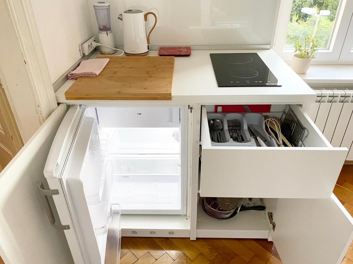 Bright Apartment 45M2 - Free Parking - Wifi リエカ エクステリア 写真